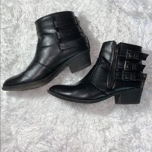 NATURAL BREEZE Booties